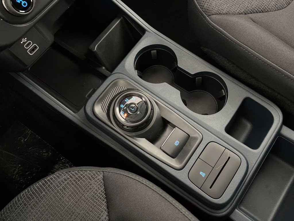 2026 Oxford White Ford Maverick XL AWD Truck