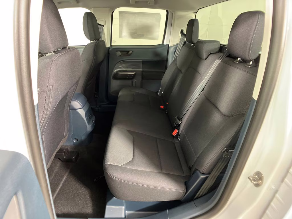 2026 Oxford White Ford Maverick XL AWD Truck