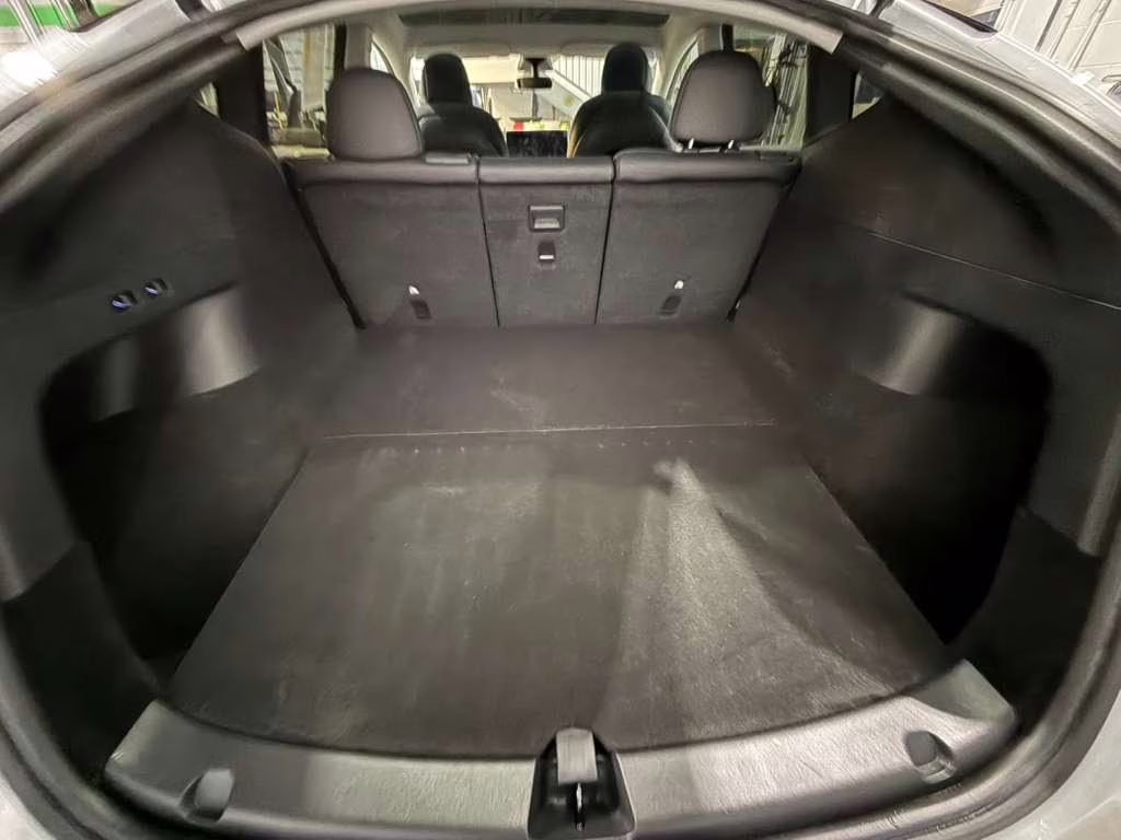 2021 Pearl White Multi-Coat Tesla Model Y Long Range AWD SUV