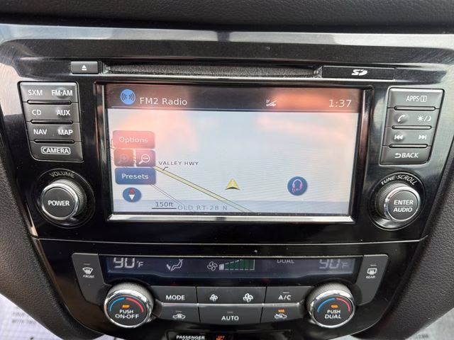 2016 Magnetic Black Nissan Rogue SL AWD SUV