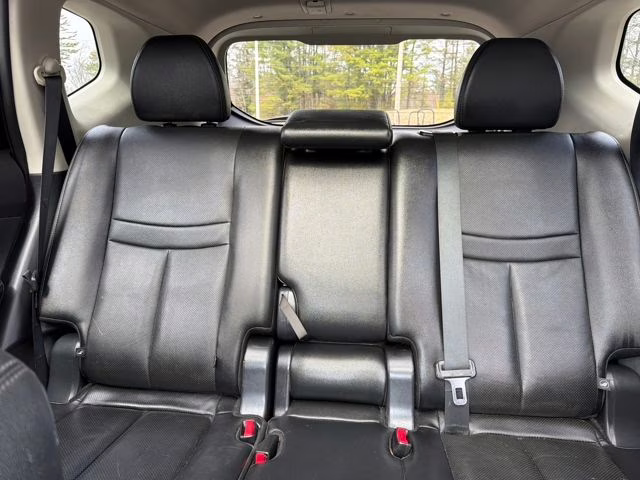 2016 Magnetic Black Nissan Rogue SL AWD SUV