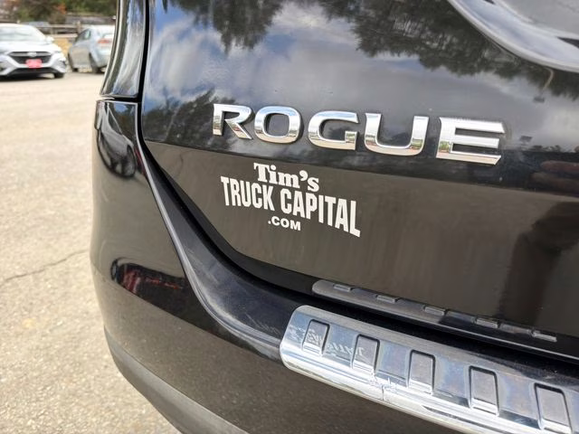 2016 Magnetic Black Nissan Rogue SL AWD SUV