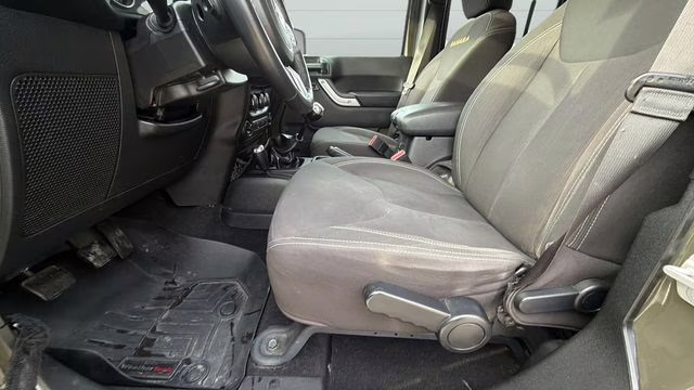 2016 Tank Clearcoat Jeep Wrangler Unlimited Sahara 4X4 SUV