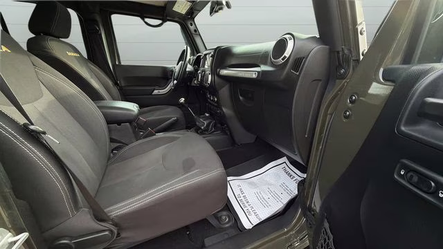 2016 Tank Clearcoat Jeep Wrangler Unlimited Sahara 4X4 SUV