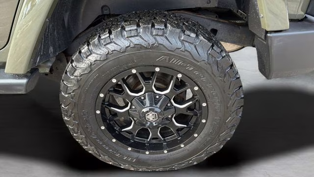 2016 Tank Clearcoat Jeep Wrangler Unlimited Sahara 4X4 SUV