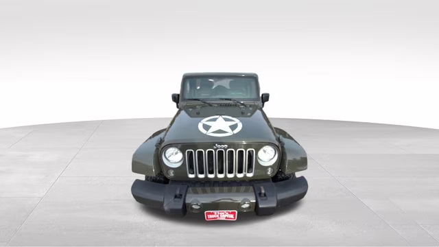 2016 Tank Clearcoat Jeep Wrangler Unlimited Sahara 4X4 SUV