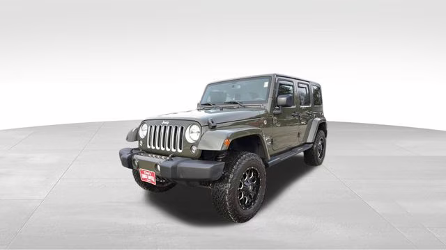 2016 Tank Clearcoat Jeep Wrangler Unlimited Sahara 4X4 SUV