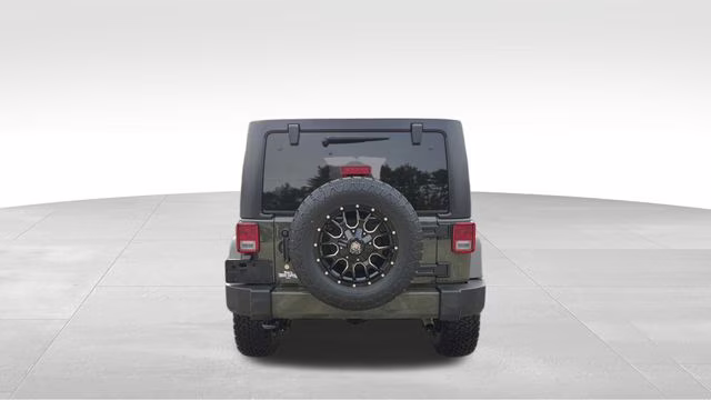2016 Tank Clearcoat Jeep Wrangler Unlimited Sahara 4X4 SUV