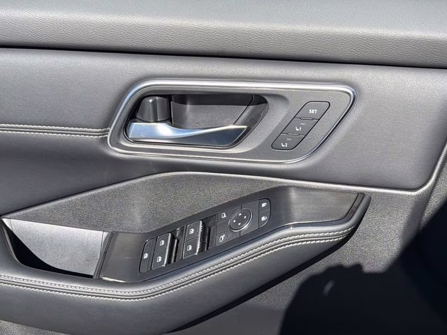 2026 Gun Metallic Nissan Rogue Platinum AWD SUV