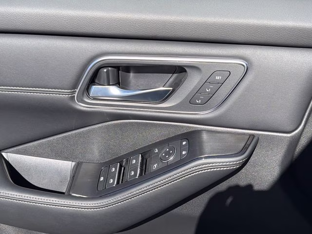 2026 Gun Metallic Nissan Rogue Platinum AWD SUV
