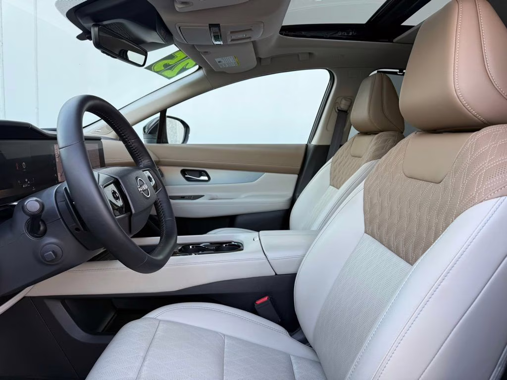 2025 Scarlet Ember Tintcoat Nissan Murano Platinum AWD SUV