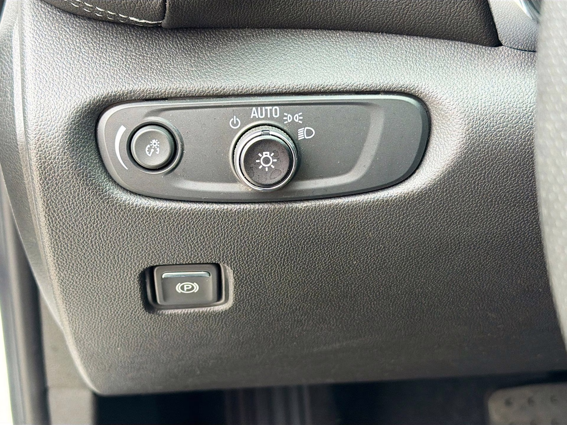 2023 Summit White Chevrolet Blazer LT FWD SUV