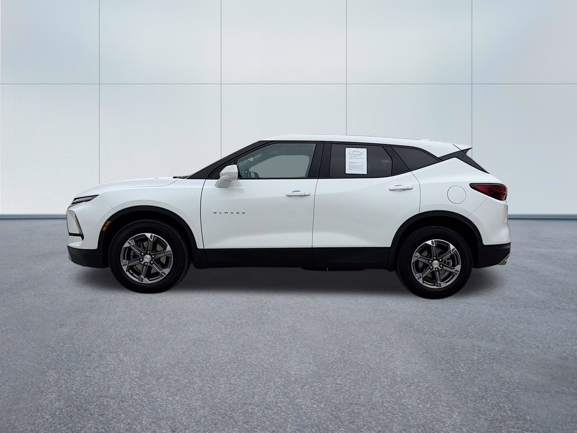 2023 Summit White Chevrolet Blazer LT FWD SUV