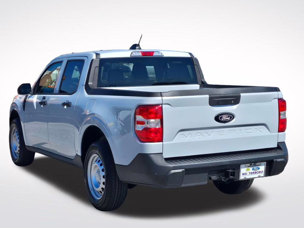 2026 Space White Metallic Ford Maverick XL FWD Truck