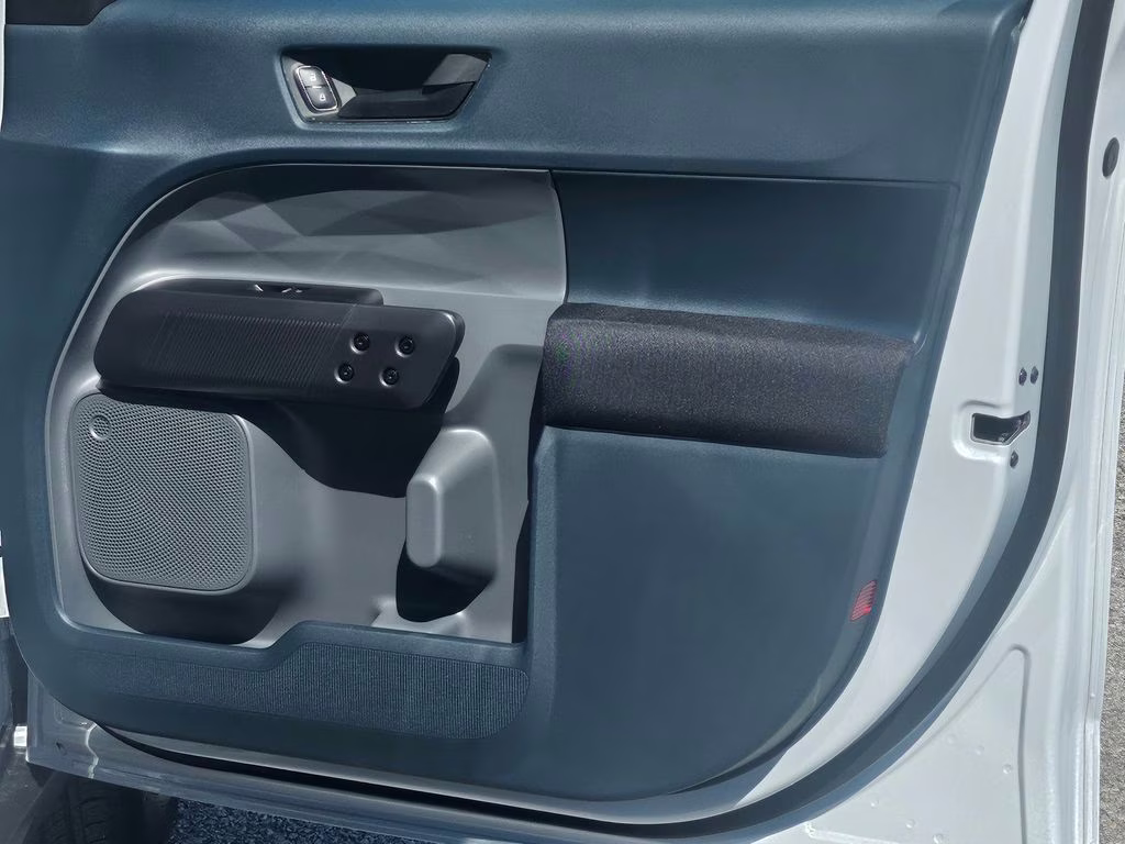 2026 Space White Metallic Ford Maverick XL FWD Truck