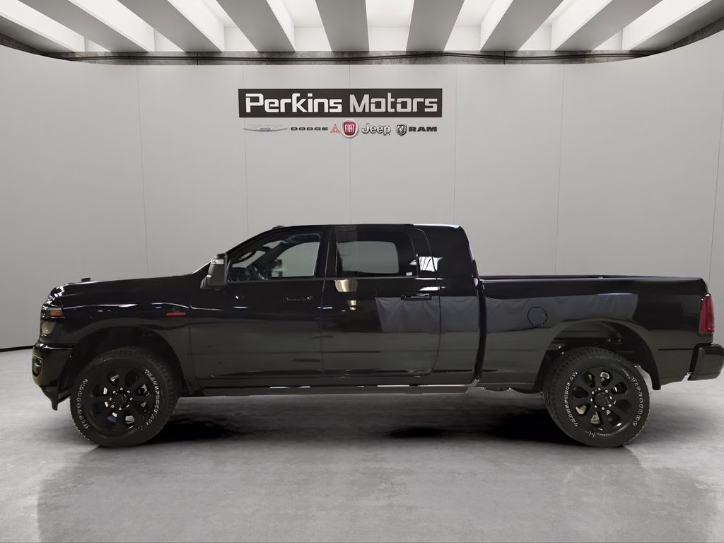 2026 Diamond Black Crystal Pearlcoat Ram 2500 Laramie 4X4 Truck