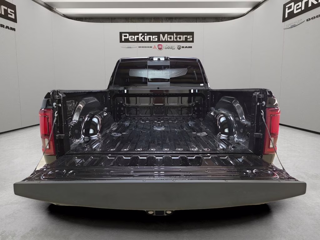 2026 Diamond Black Crystal Pearlcoat Ram 2500 Laramie 4X4 Truck