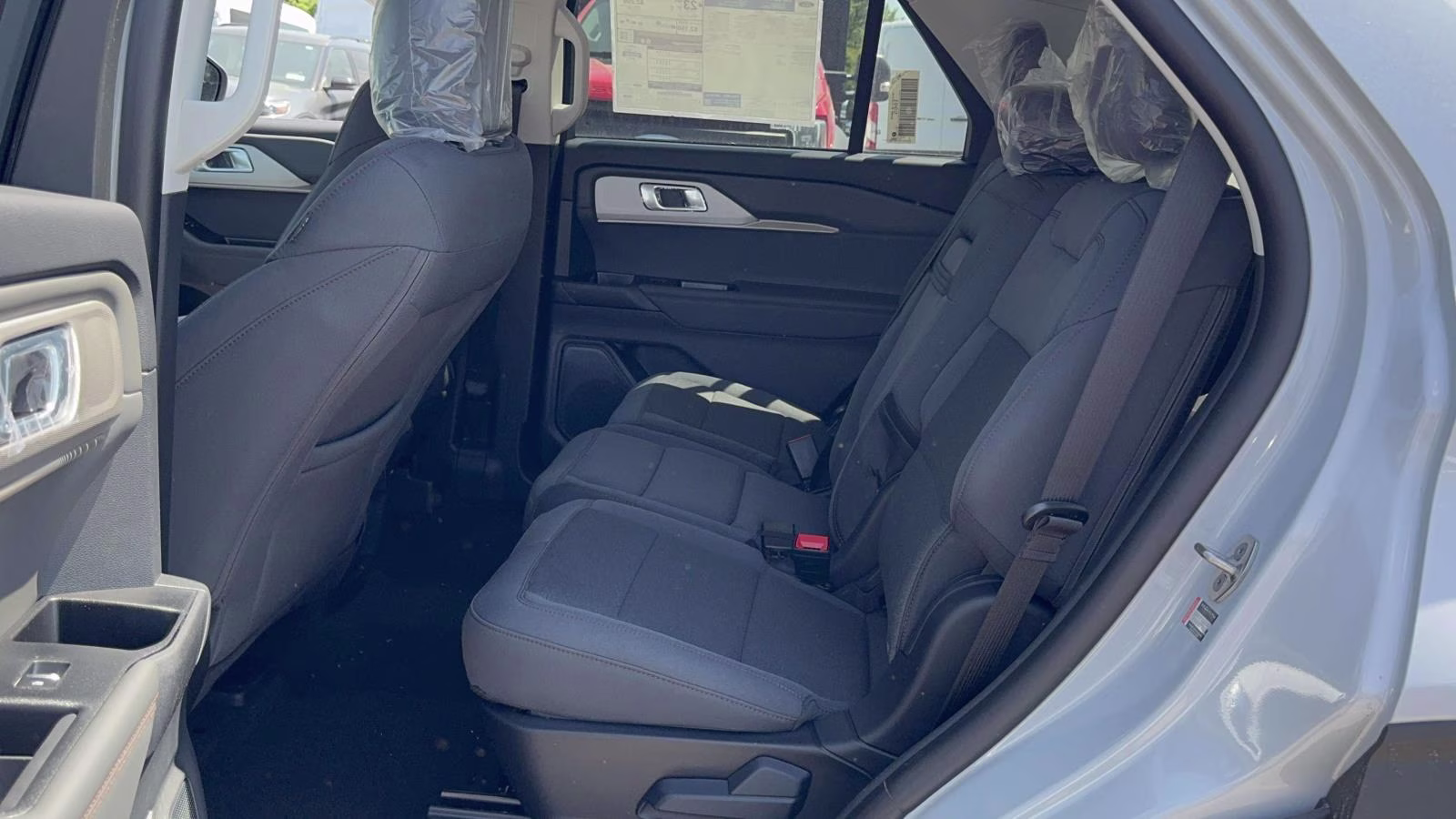 2026 Space White Metallic Ford Explorer Active w/100A Pkg 4WD 4X4 SUV