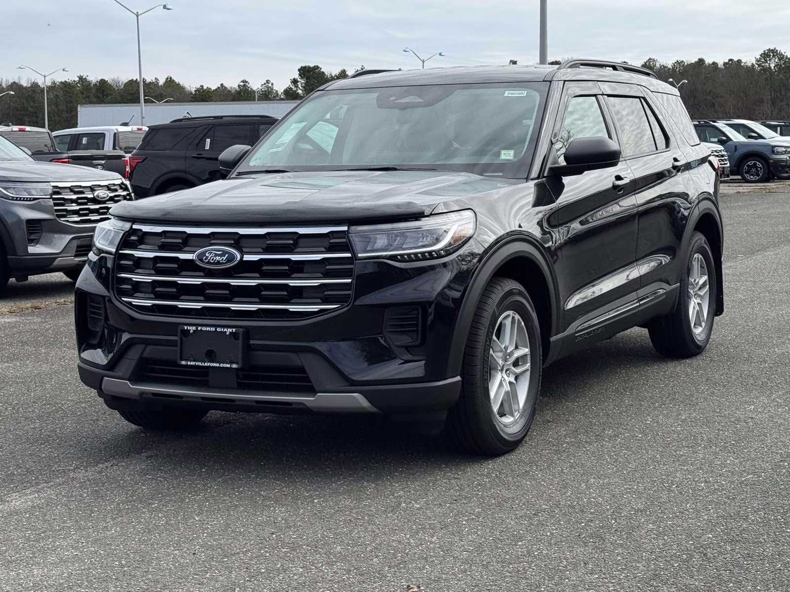 2026 Agate Black Metallic Ford Explorer Active w/200A Pkg 4WD 4X4 SUV