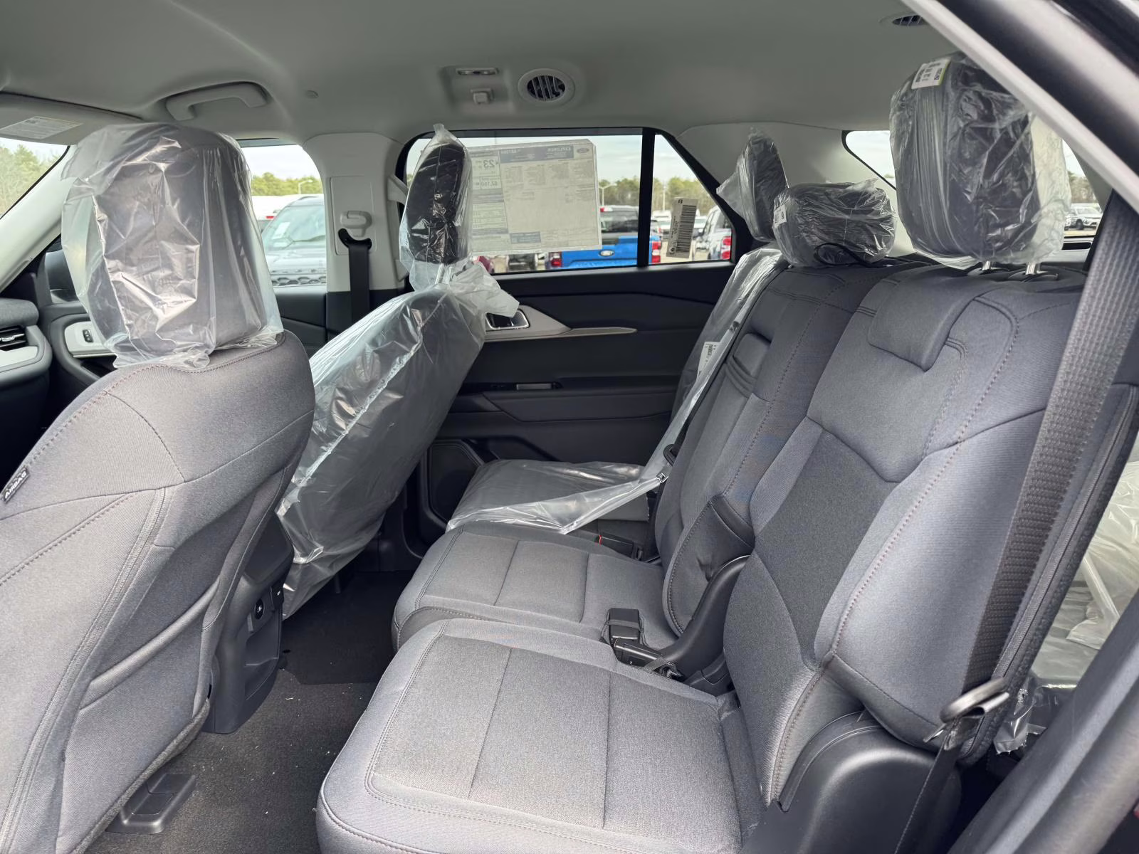 2026 Agate Black Metallic Ford Explorer Active w/200A Pkg 4WD 4X4 SUV