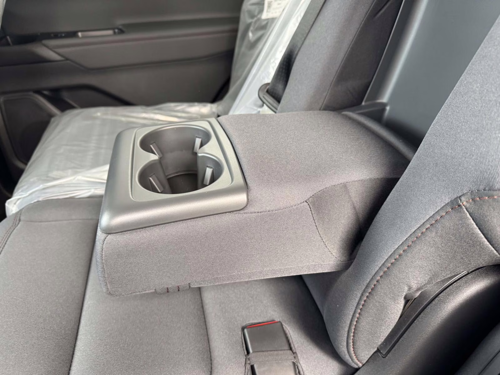 2026 Agate Black Metallic Ford Explorer Active w/200A Pkg 4WD 4X4 SUV