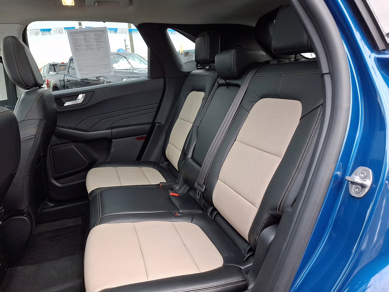 2022 Atlas Blue Metallic - B3 Ford Escape Titanium AWD