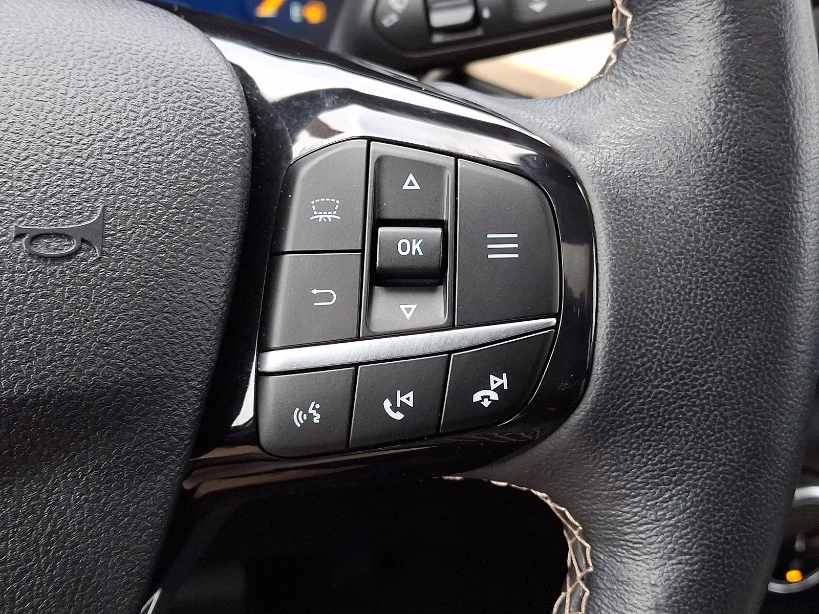 2022 Atlas Blue Metallic - B3 Ford Escape Titanium AWD