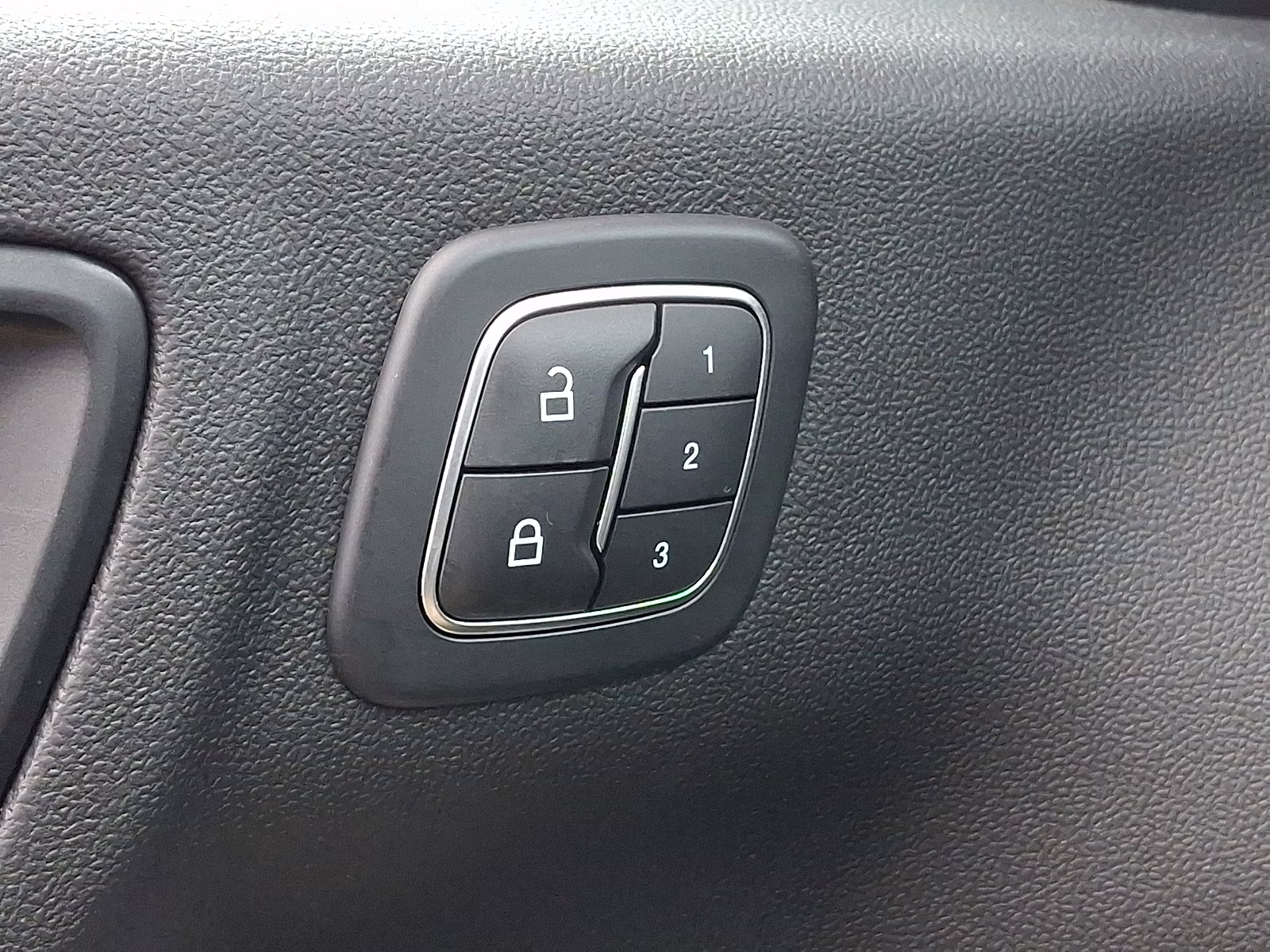 2022 Atlas Blue Metallic - B3 Ford Escape Titanium AWD