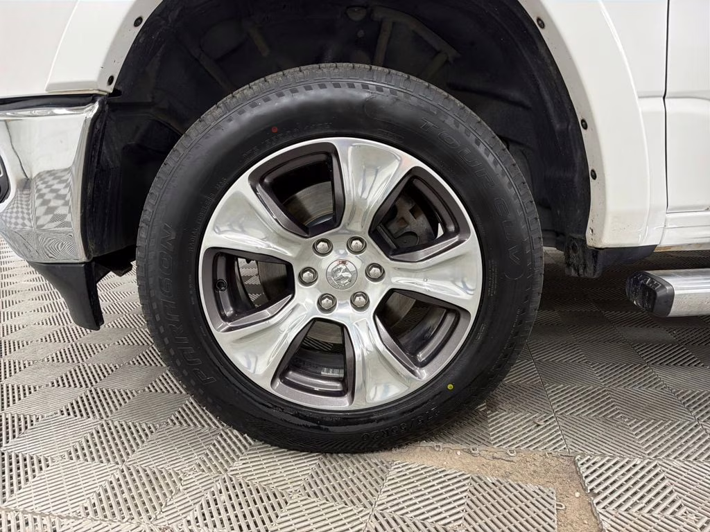 2019 Ivory White Tri-Coat Pearlcoat Ram 1500 Laramie RWD Truck