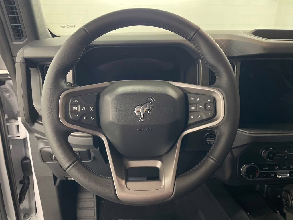 2025 White Ford Bronco Big Bend 4X4 SUV