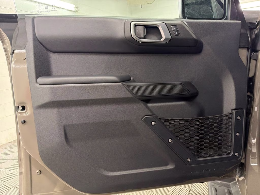 2025 MARSH GRAY Ford Bronco Outer Banks 4X4 SUV