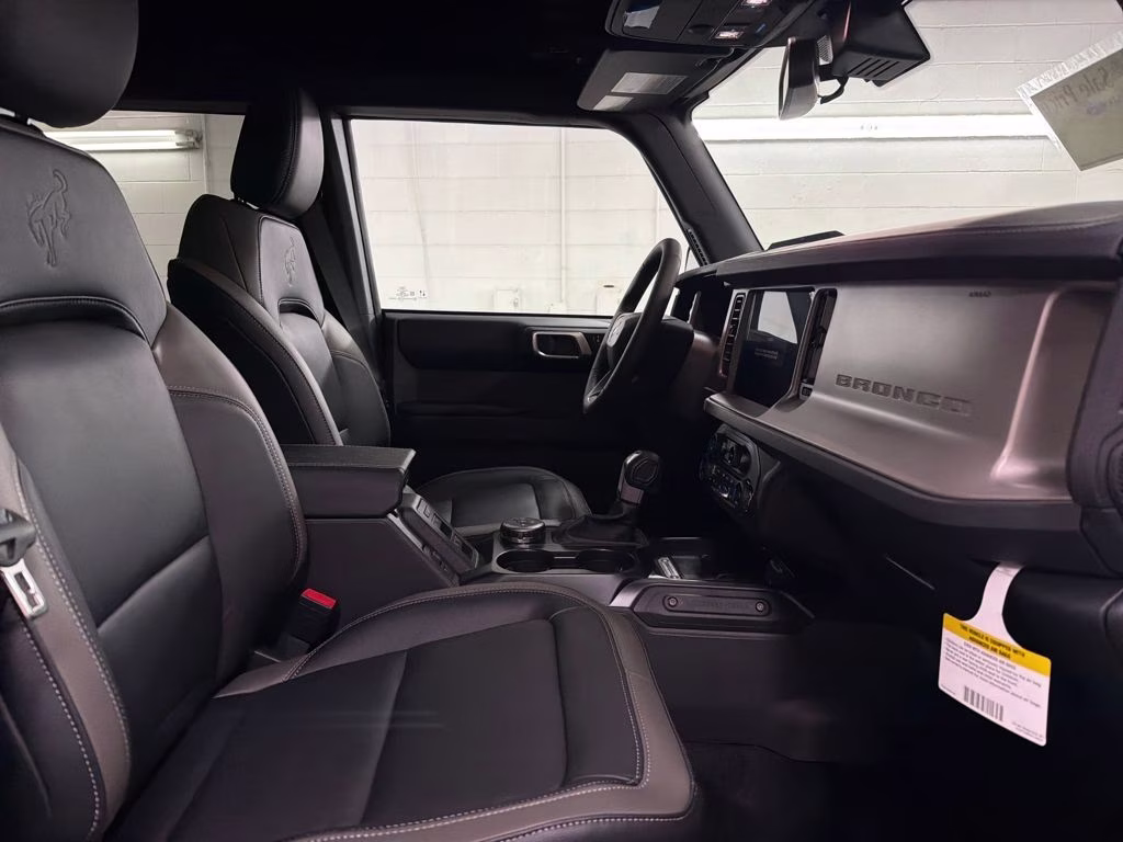 2025 MARSH GRAY Ford Bronco Outer Banks 4X4 SUV