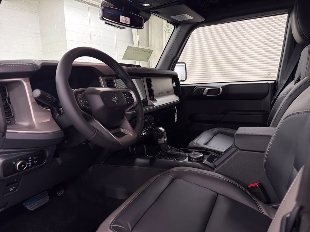 2025 MARSH GRAY Ford Bronco Outer Banks 4X4 SUV