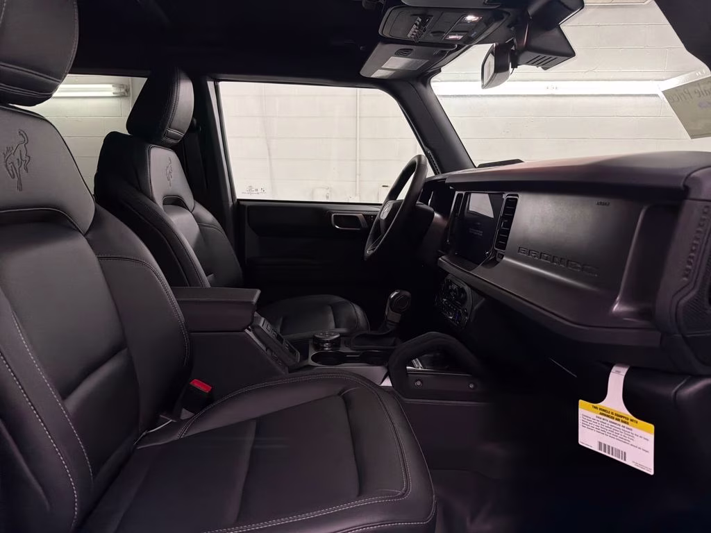2025 VELOCITY BLUE Ford Bronco Badlands 4X4 SUV