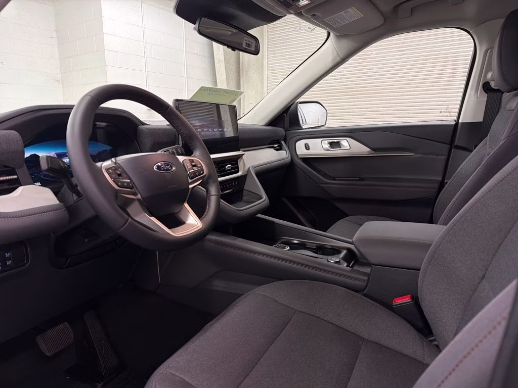 2026 SPACE SILVER Ford Explorer Active RWD SUV