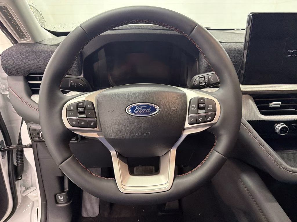 2026 STAR WHITE TRI-COAT Ford Explorer Active RWD SUV