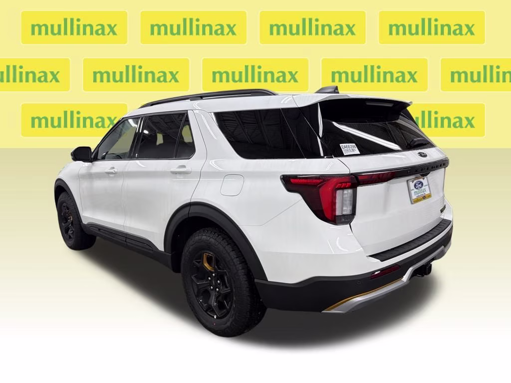 2026 STAR WHITE TRI-COAT Ford Explorer Tremor 4X4 SUV