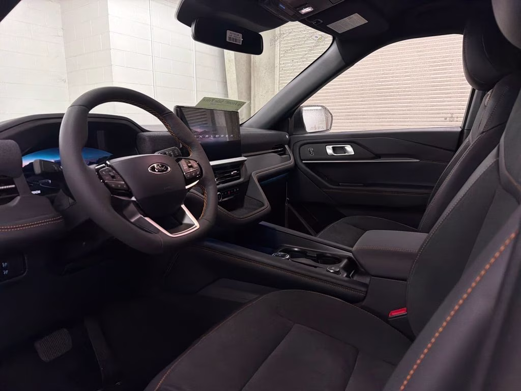 2026 STAR WHITE TRI-COAT Ford Explorer Tremor 4X4 SUV