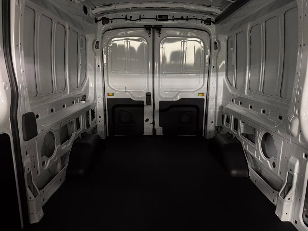 2026 OXFORD WHITE Ford Transit-250 XL RWD Van