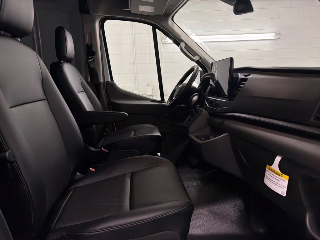 2026 OXFORD WHITE Ford Transit-250 XL RWD Van