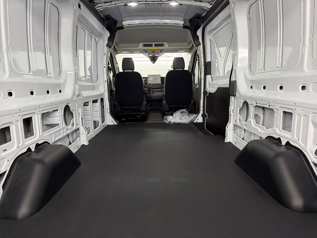 2026 OXFORD WHITE Ford Transit-250 XL RWD Van