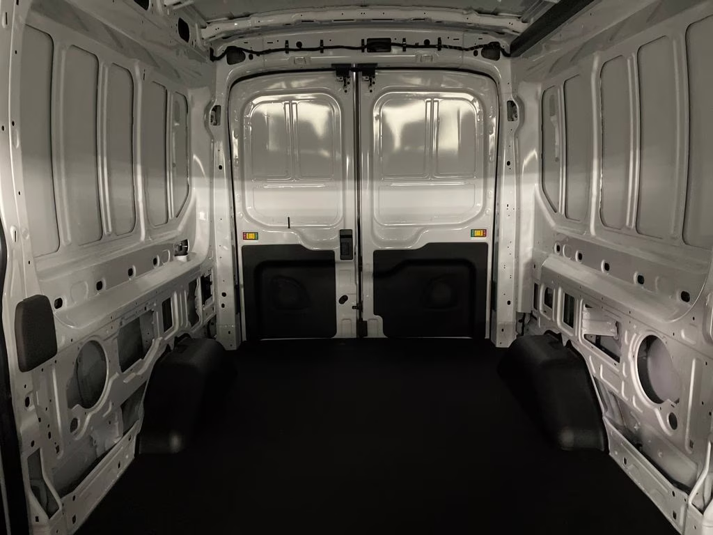 2026 OXFORD WHITE Ford Transit-250 XL RWD Van