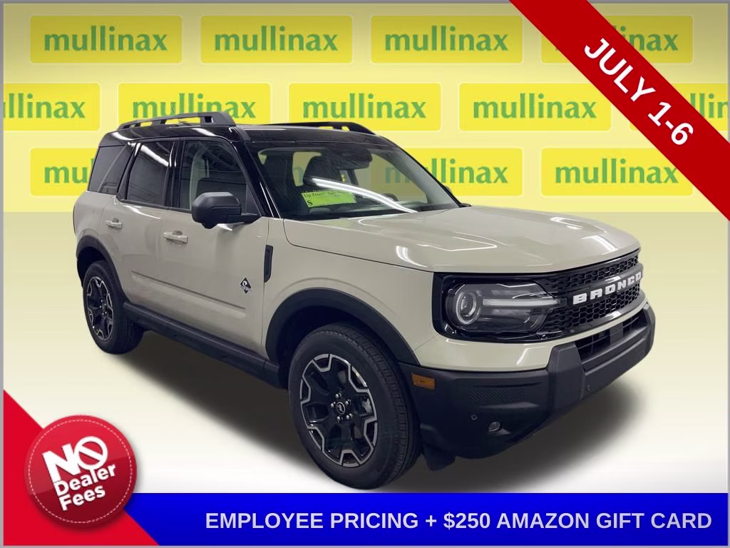 2025 Beige Ford Bronco Sport Outer Banks 4X4 SUV