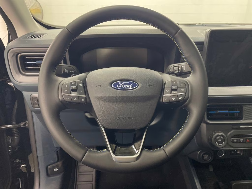 2025 SHADOW BLACK Ford Maverick Lobo High AWD Truck