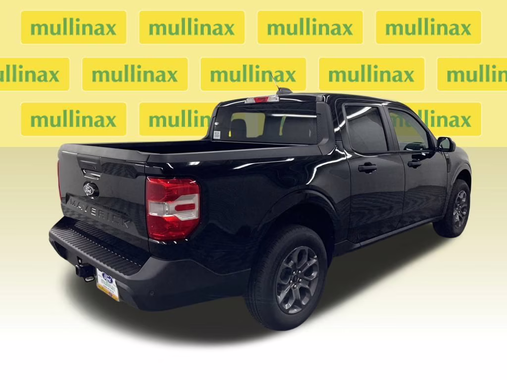 2025 SHADOW BLACK Ford Maverick XLT FWD Truck