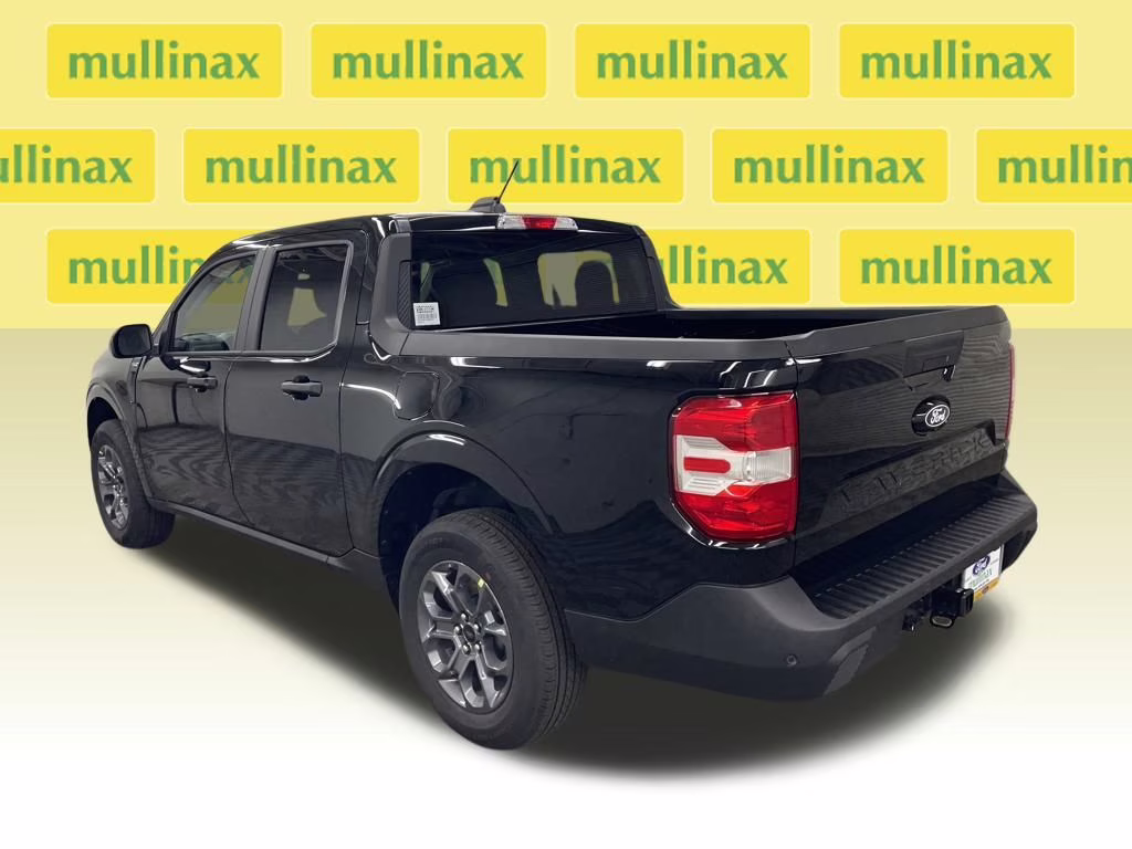 2025 SHADOW BLACK Ford Maverick XLT FWD Truck