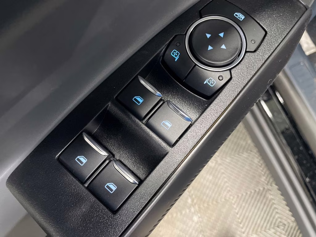 2025 SHADOW BLACK Ford Maverick Tremor AWD Truck