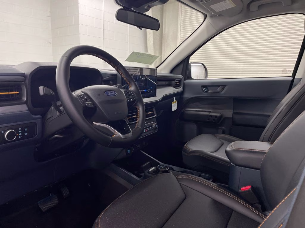 2025 SHADOW BLACK Ford Maverick Tremor AWD Truck