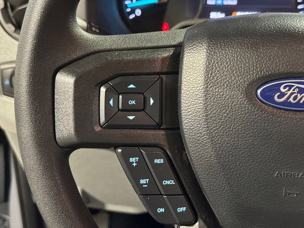 2026 Oxford White Ford E-350SD Base RWD Truck