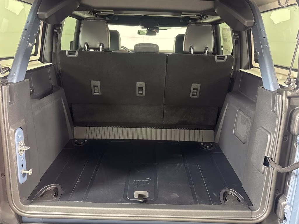 2025 Azure Gray Metallic Tri-Coat Ford Bronco Badlands 4X4 SUV